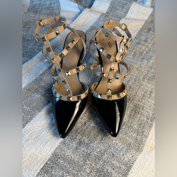 Mix No 6 Black patent leather strappy Studded Heels Pumps SZ 9M buckle - Picture 2 of 7